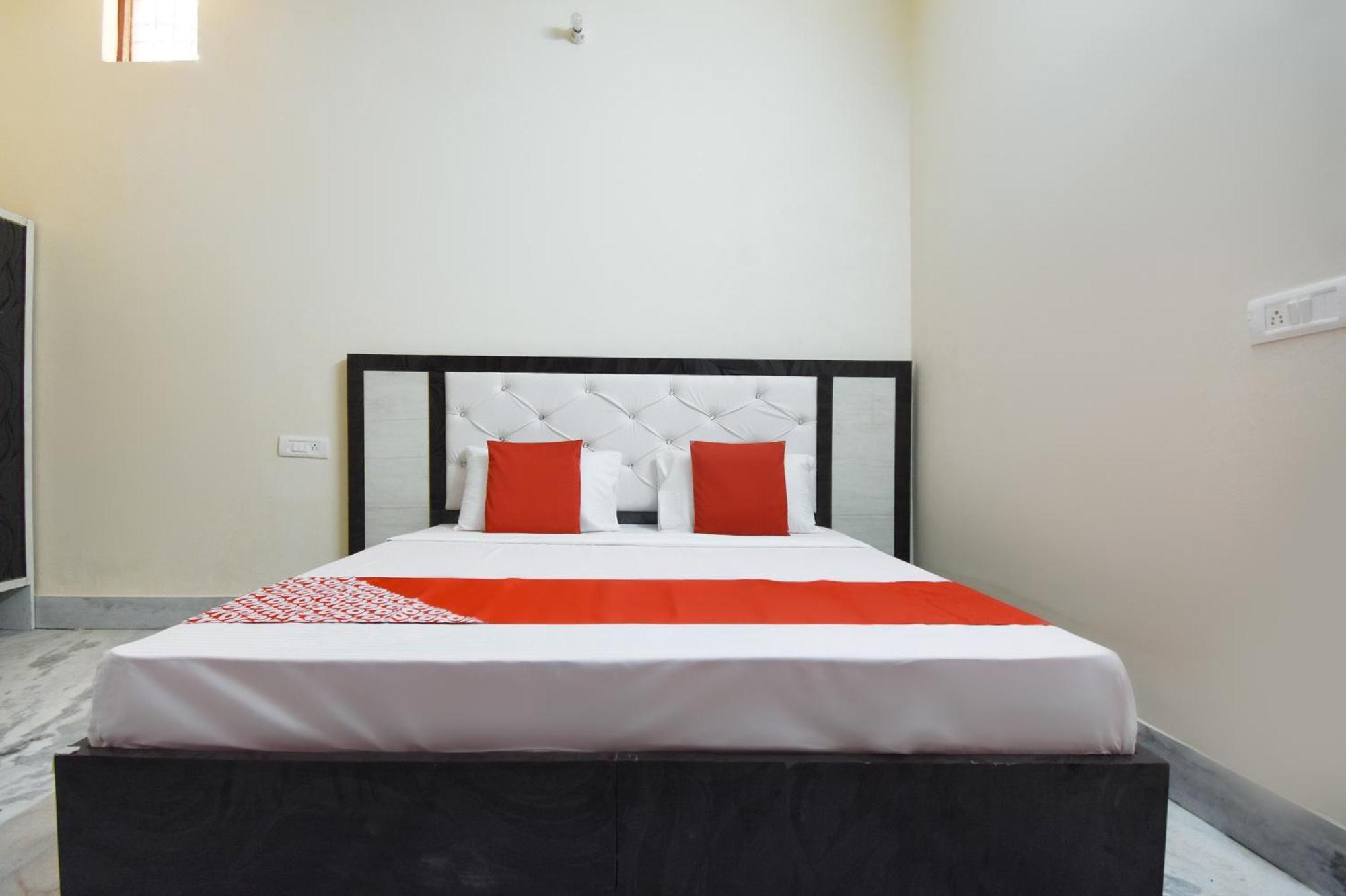 Hotel O Hc Residency Landran Esterno foto